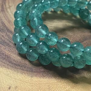 Green strawberry quartz beaded stretch bracelet 6mm 7.5”new handmade